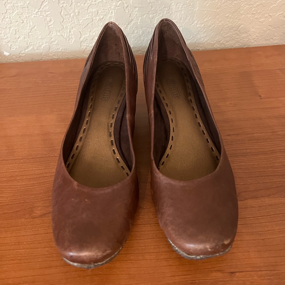 Seychelles Brown Wedge Size 8.5